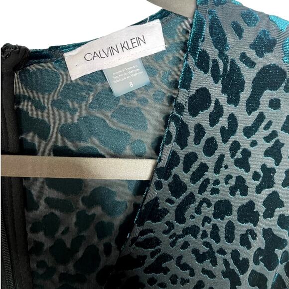 Calvin Klein 8 Burnout Velvet Animal Print Long Sleeve Wrap Dress Teal Green - Picture 8 of 11